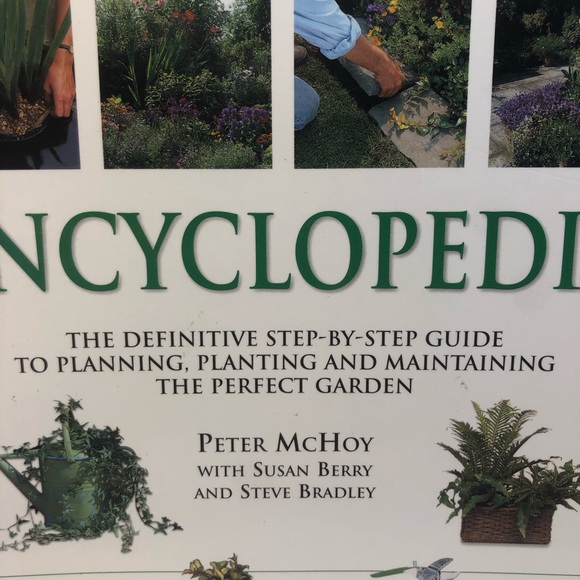 The Ultimate Book of Practical Gardening by McHoy, Berry, Bradley Thick 512 pgs - Picture 3 of 12